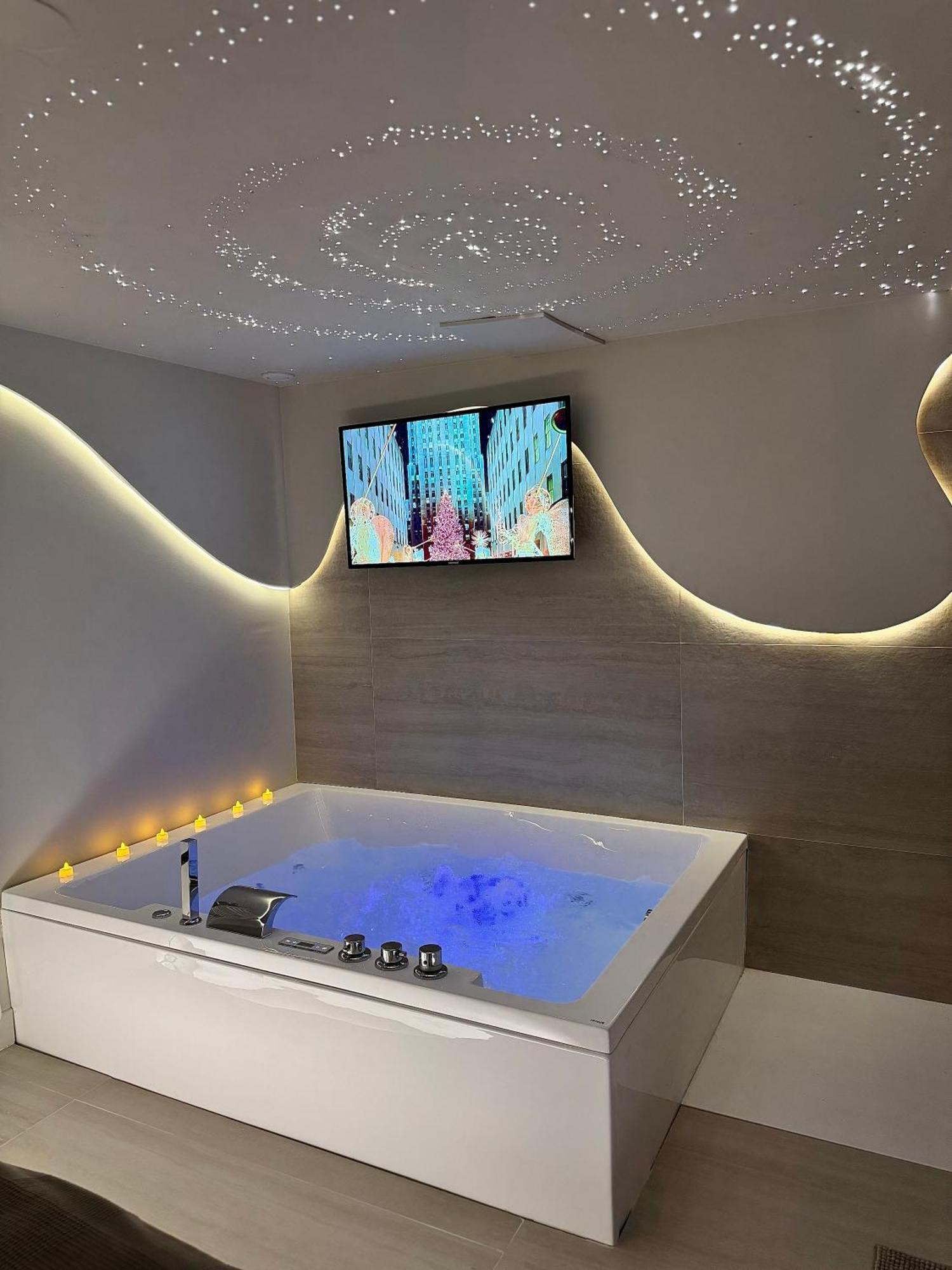 Spa Privatif - Love Room Luxe - Proche Disney Marles-en-Brie Exterior photo